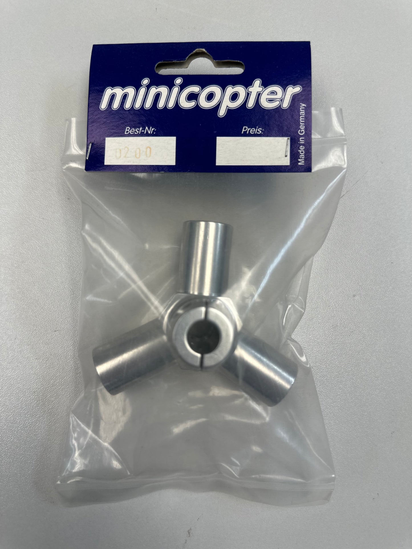D200 Triabolo main rotor hub